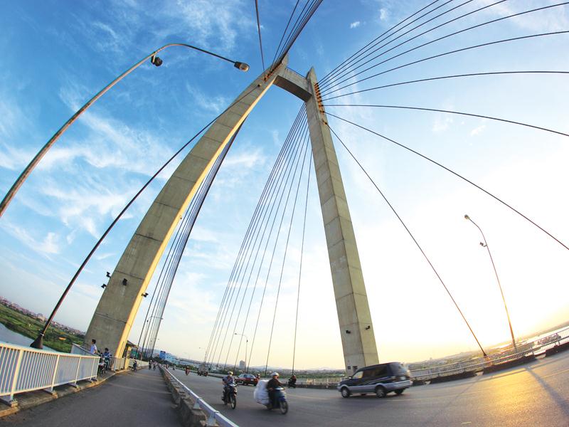 Cầu Bính, cây cầu dây văng hiện đại nối nội thành Hải Phòng với huyện Thủy Nguyên. Ảnh: Anh Tuấn