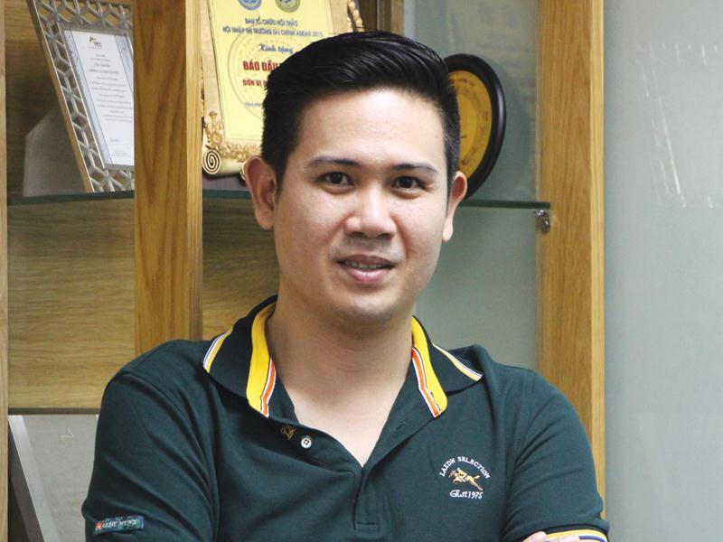 Phạm Văn Tam, Chủ tịch Công ty cổ phần Tập đoàn Asanzo.