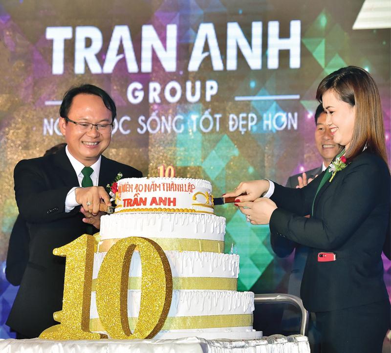 Ông Trần Đức Vinh trong ngày kỷ niệm 10 năm thành lập Trần Anh Group.