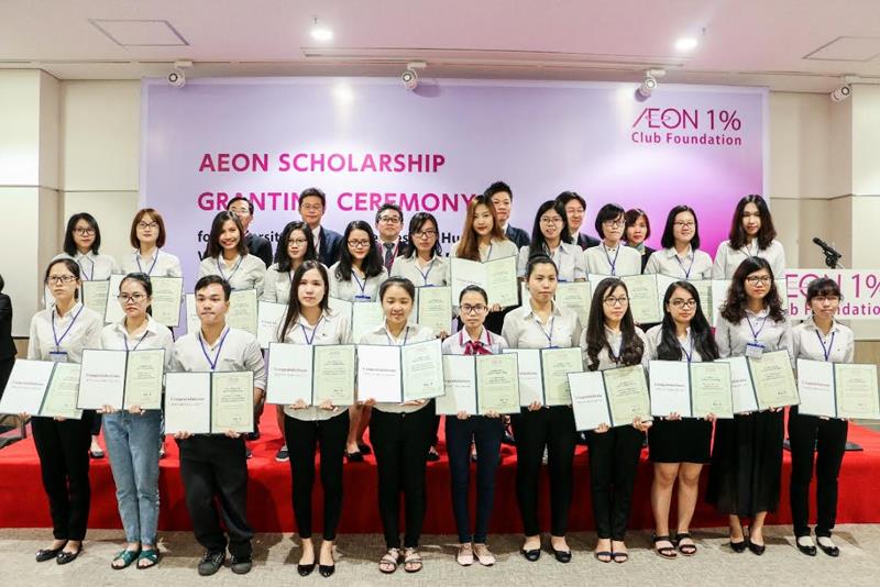 60 sinh viên xuất sắc nhận học bổng AEON 1% năm 2017