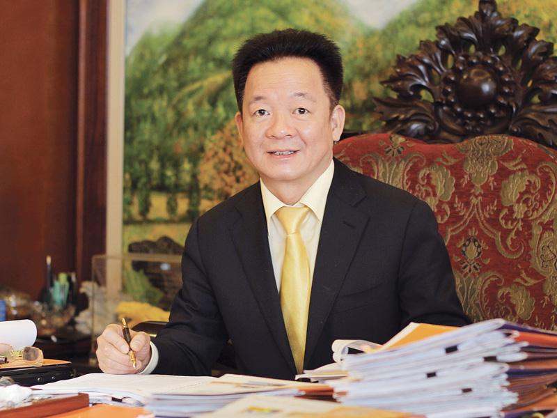 Ông Đỗ Quang Hiển, Chủ tịch ngân hàng SHB và Tập đoàn T&T.