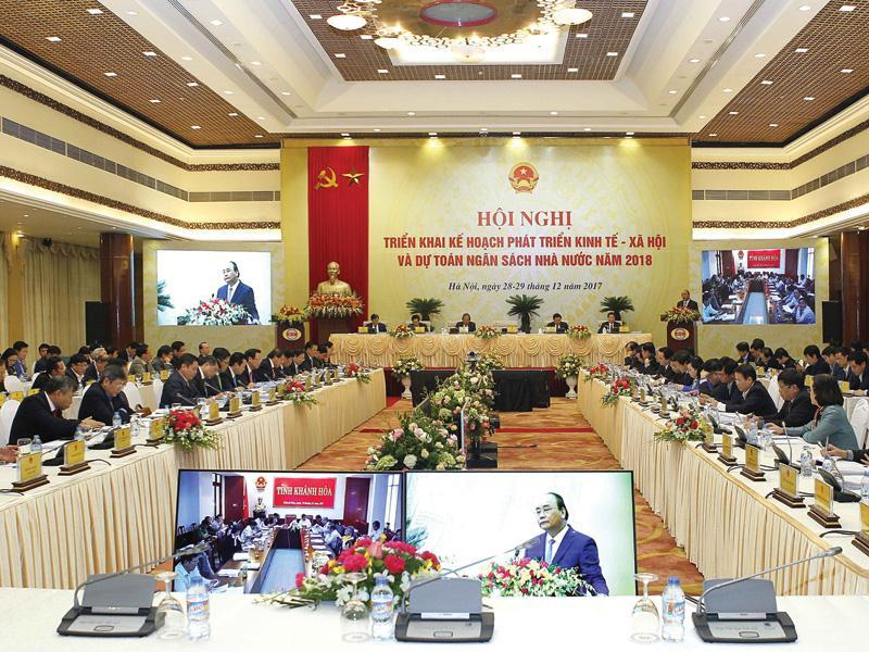 Thủ tướng Chính phủ Nguyễn Xuân Phúc phát biểu chỉ đạo tại Hội nghị Triển khai Kế hoạch Phát triển kinh tế - xã hội và dự toán ngân sách nhà nước năm 2018.