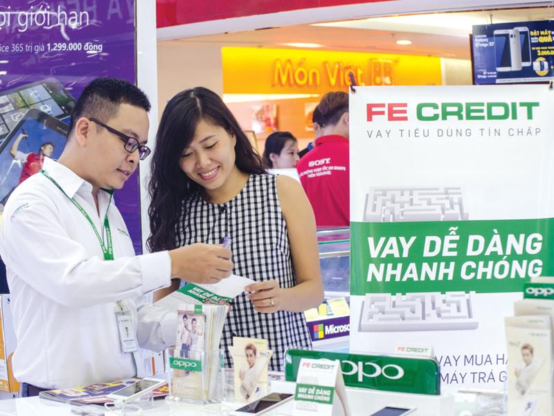 FE Credit là công ty tài chính chiếm thị phần lớn nhất tại Việt Nam hiện nay (khoảng 50%).