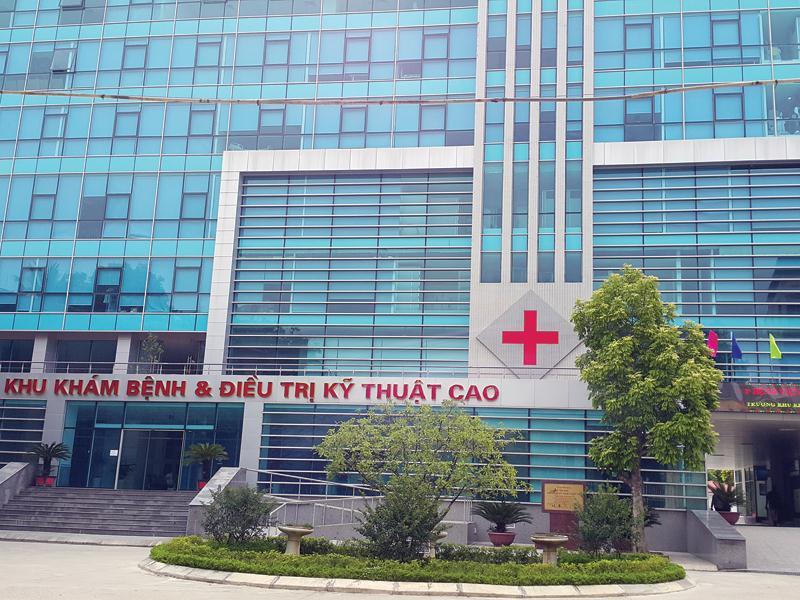 Khu khám bệnh và điều trị kỹ thuật cao tại Bệnh viện Giao thông Vận tải.