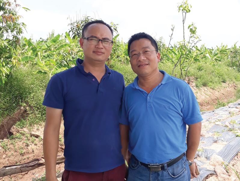 doanh nhân Vũ Hòa (bên phải) và doanh nhân Lê Ngọc Huê