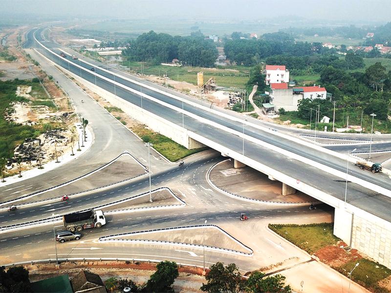 Cao tốc Hạ Long - Hải Phòng có điểm đầu đấu nối với cao tốc Hạ Long - Vân Đồn, giao cắt với Quốc lộ 18 tại nút giao Minh Khai. Ảnh: Đỗ Phương