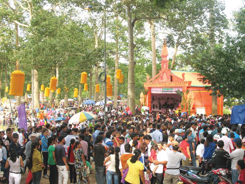 Là một trong những lễ hội quan trọng nhất trong năm của đồng bào dân tộc Khmer, Lễ hội Ok Om Bok luôn thu hút sự quan tâm của đông đảo người dân và du khách