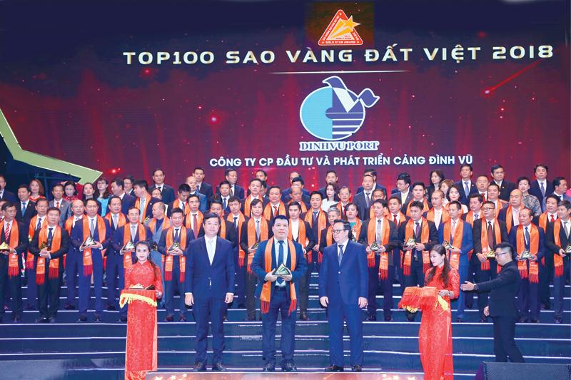 Công ty CP Đầu tư và Phát triển Cảng Đình Vũ được vinh danh Top 100 của Giải thưởng Sao Vàng đất Việt năm 2018.
