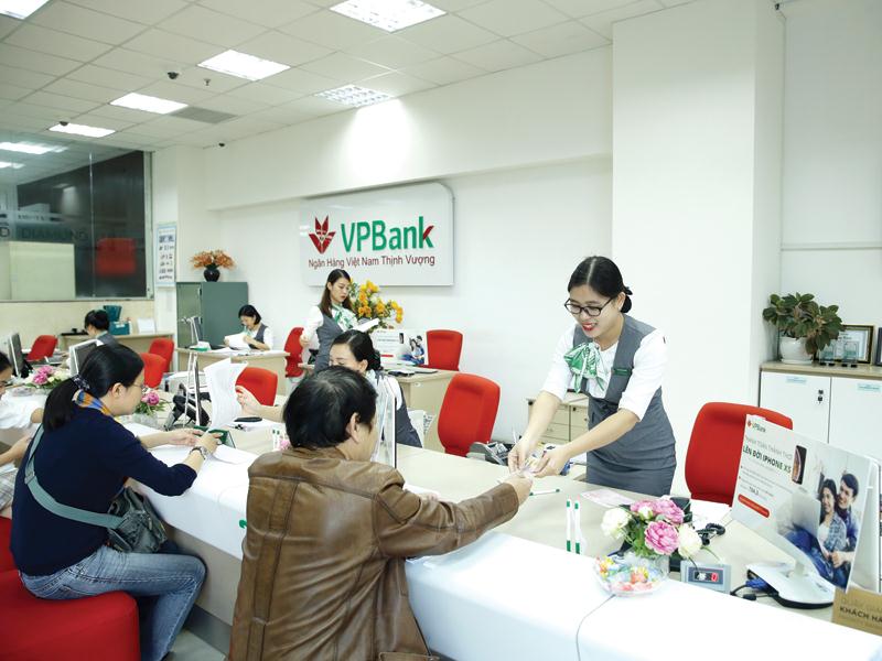 VPBank luôn nỗ lực nâng cao chất lượng dịch vụ nhằm đáp ứng ngày một tốt hơn nhu cầu của khách hàng.
