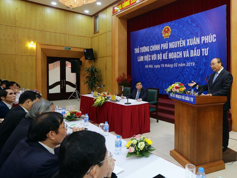Làm việc với Bộ Kế hoạch và Đầu tư, Thủ tướng Chính phủ Nguyễn Xuân Phúc đã nhấn mạnh, tăng trưởng cao là yêu cầu cần thiết của nền kinh tế hiện nay. Ảnh: Đ.T