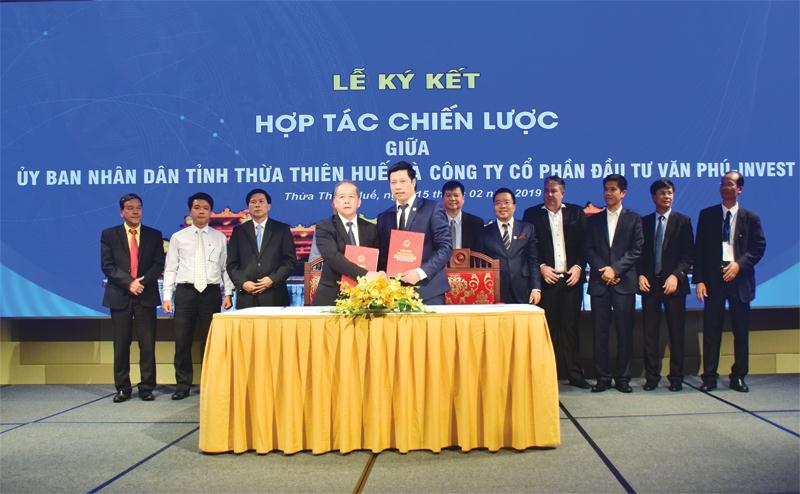 UBND tỉnh Thừa Thiên Huế ký kết hợp tác chiến lược với nhà đầu tư.