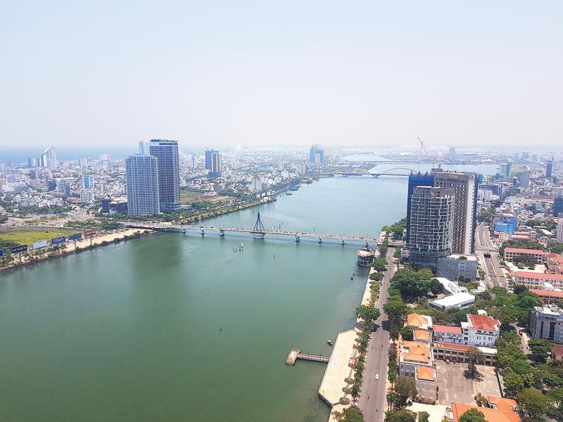 Việc quy hoạch, đầu tư xây dựng hai tuyến bên sông Hàn đã và đang mang lại lợi ích kép cho đô thị Đà Nẵng