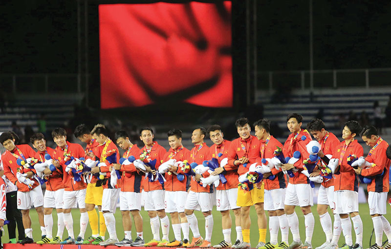 Hướng đến giấc mơ World Cup, bóng đá Việt Nam cần nhiều thế hệ vàng.