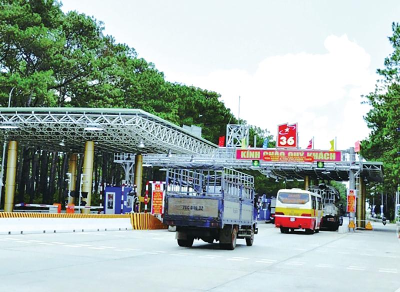 Trạm thu phí tại Dự án BOT Quốc lộ 19, đoạn qua tỉnh Bình Định và Gia Lai.