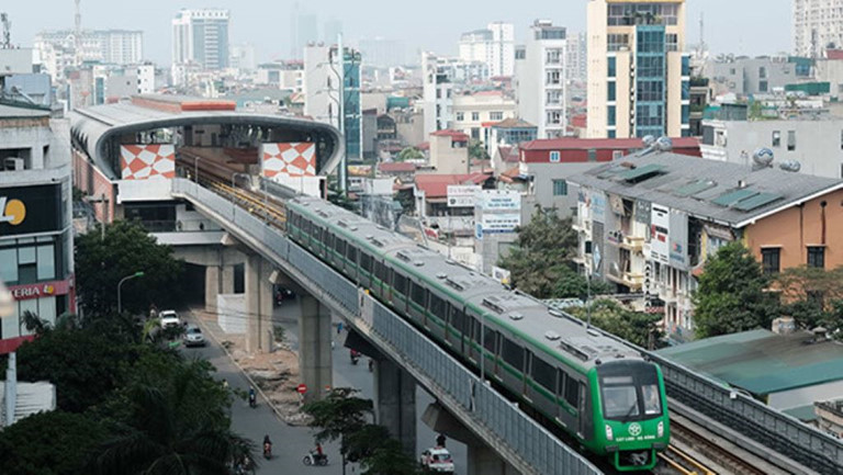 Dự án đường sắt Cát Linh - Hà Đông kéo dài 14 năm, đội vốn khủng, đến nay vẫn chưa thể đưa vào vận hành, gây nhiều bức xúc. Ảnh: Đức Thanh