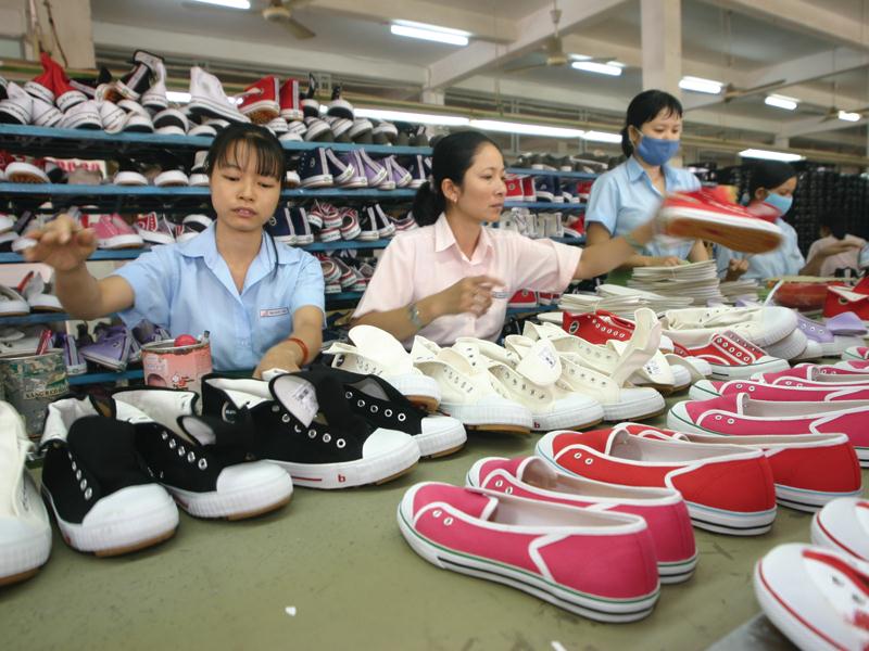 Khó khăn khiến nhiều doanh nghiệp da giày phải thu hẹp sản xuất. Ảnh: Đức Thanh