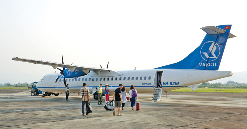 Sân bay Điện Biên hiện chỉ khai thác được các máy bay cỡ nhỏ với chặng bay ngắn. Ảnh: A.M