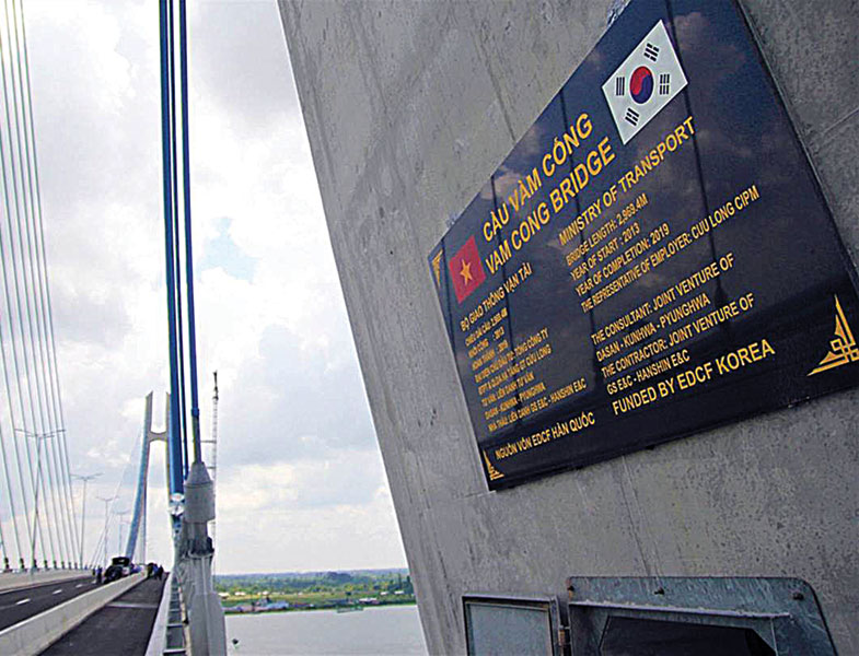 Cầu Vàm Cống vượt sông Hậu do CIPM Cửu Long đóng vai trò quản lý Dự án được hoàn thành vào năm 2019.
