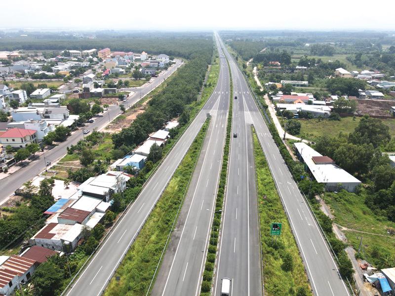 Đường cao tốc TP.HCM - Long Thành - Dầu Giây tạo kết nối giữa Đồng Nai với TP.HCM.