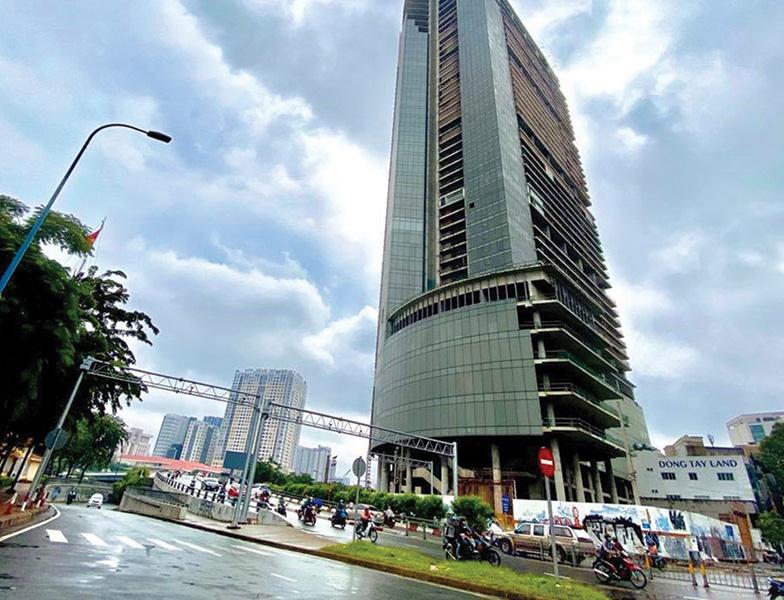 Dự án Saigon One Tower vốn đầu tư ban đầu lên tới 256 triệu USD, Công ty cổ phần Di sản quốc tế Hồ Tràm với vốn điều lệ chỉ vỏn vẹn 300 triệu đồng đang xin… đầu tư.