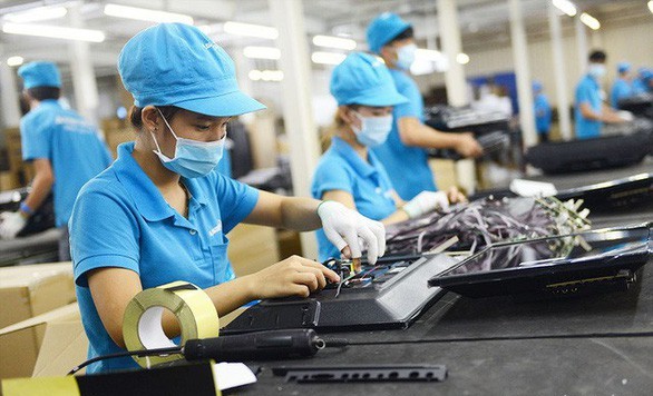 Xuất khẩu của Việt Nam vẫn là một điểm sáng, với thặng dư thương mại đầy ấn tượng 20,1 tỷ USD trong 11 tháng năm 2020. 