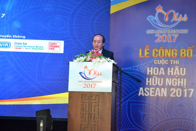 Phó chủ tịch UBND tỉnh Phú Yên Phan Đình Phùng cam kết Phú Yên sẽ hỗ trợ tích cực để cuộc thi được thành công