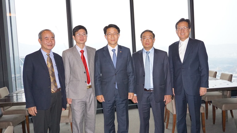 Đoàn công tác tỉnh Thừa Thiên Huế làm việc với Uỷ ban Giao thông cở sở hạ tầng đất đai Hàn Quốc