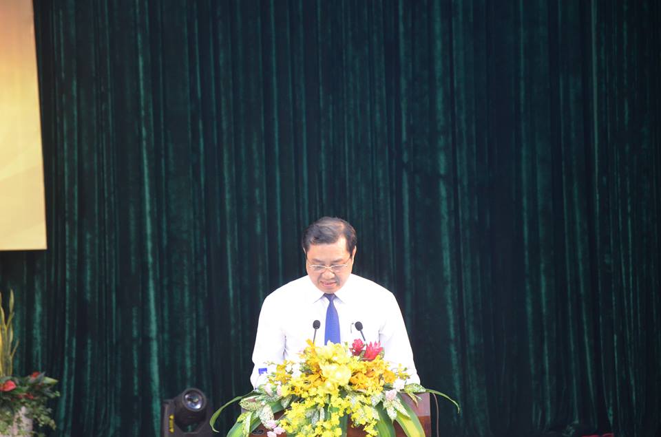 Chủ tịch UBND thành phố Đà Nẵng Huỳnh Đức Thơ đọc thư khen ngợi biểu dương của Chủ tịch nước Trần Đại Quang