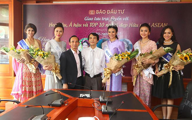 Top 10 người đẹp Hoa hậu Hữu nghị ASEAN 2017 giao lưu trực tuyến với độc giả Báo Đầu tư