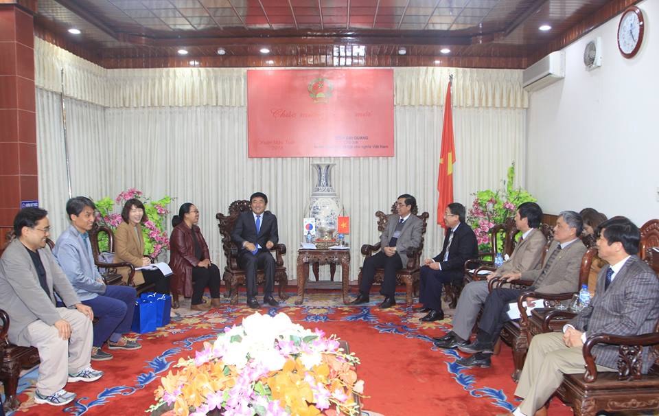 Chủ tịch UBND tỉnh Quảng Trị Nguyễn Đức Chính làm việc với đoàn công tác KOICA