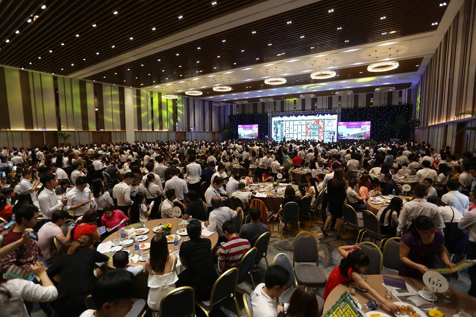 Lễ giới thiệu ra mắt Dự án Kim Long City - Khu E nhận được sự quan tâm của gần 1.000 khách