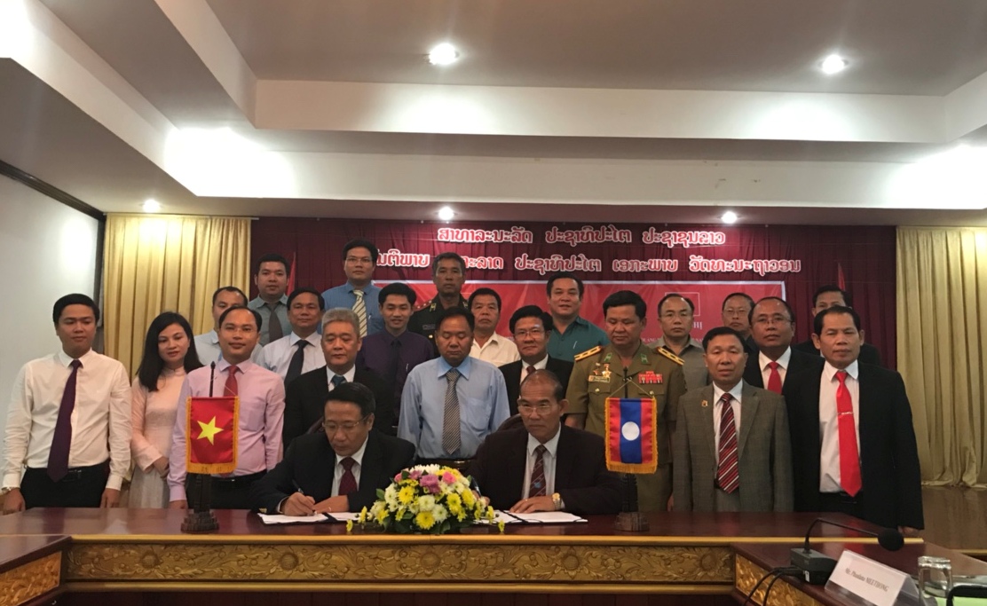 ký kết thống nhất các nội dung về giải quyết vấn đề người di cư tự do và kết hôn không giá thú trong vùng biên giới hai tỉnh Quảng Trị -Savannakhet giai đoạn 2017 - 2019