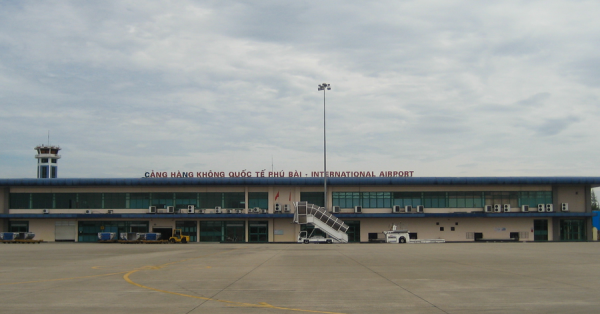 Sân bay quốc tế Phú Bài.