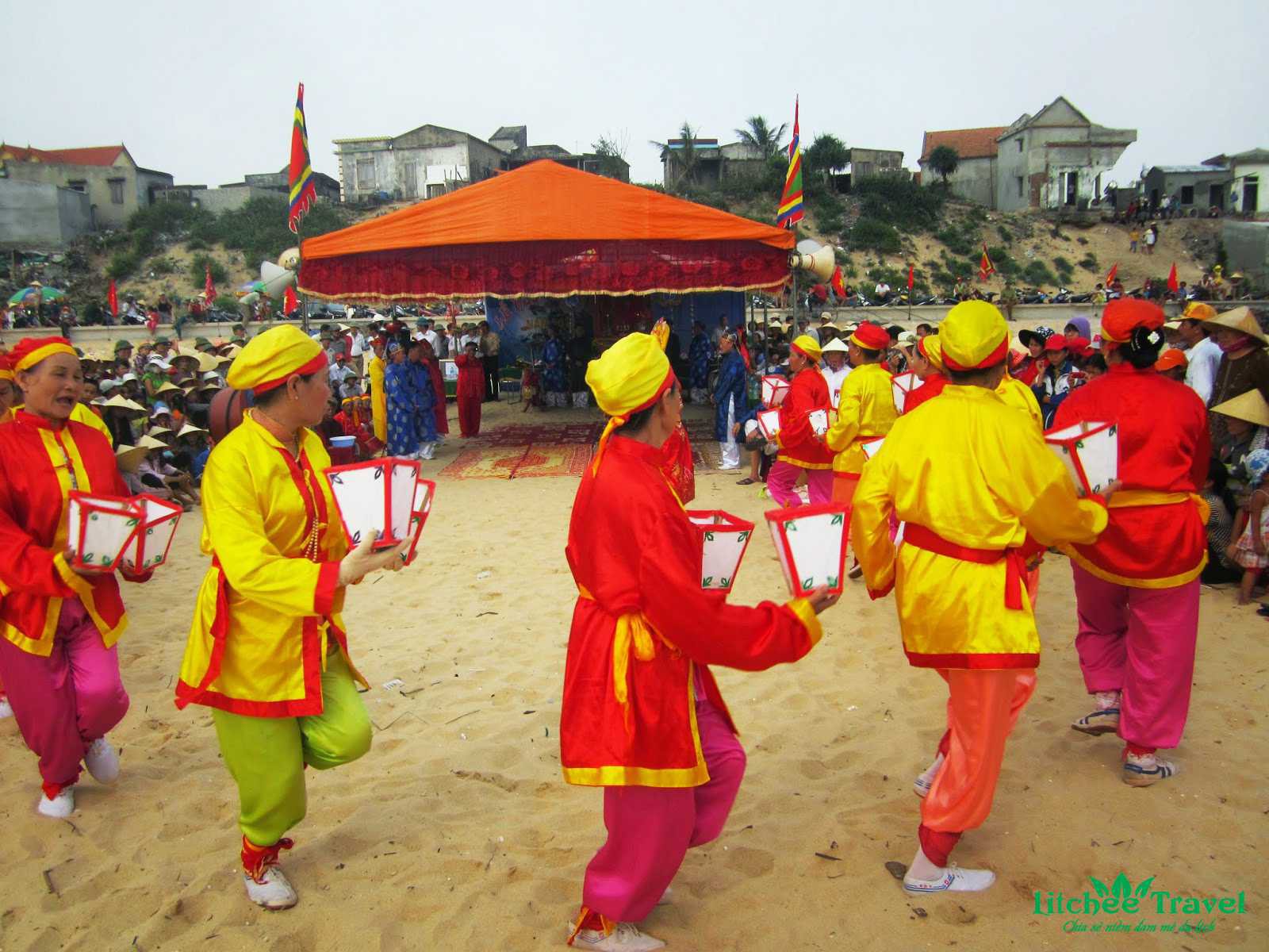 Lễ hội cầu ngư các xã ven biển Quảng Bình.