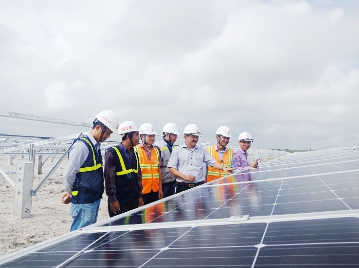 Quảng Trị đang tập trung tháo gỡ các vướng mắc để khởi công Dự án Nhà máy điện mặt trời đúng tiến độ