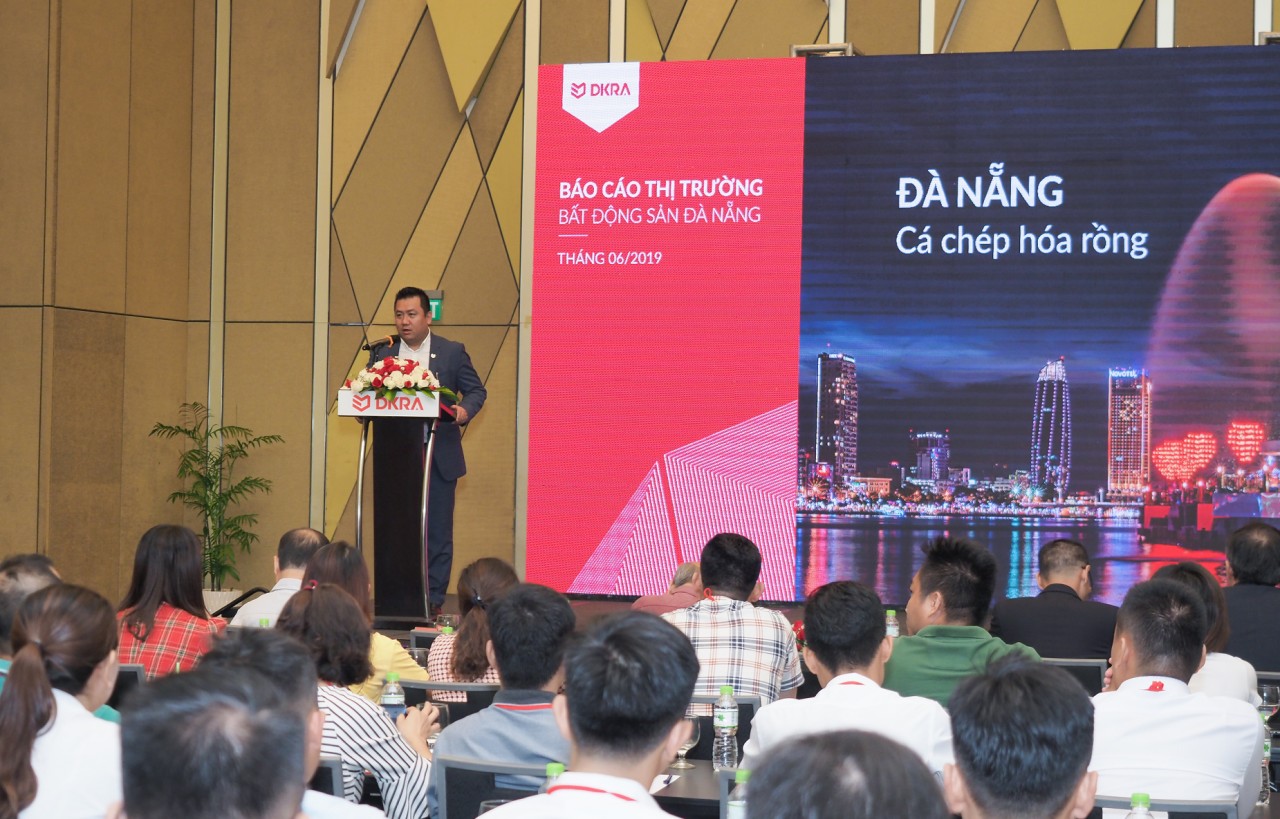 Ông Phạm Lâm- CEO DRKA Việt Nam báo cáo tình hình thị trường bất động sản Đà Nẵng