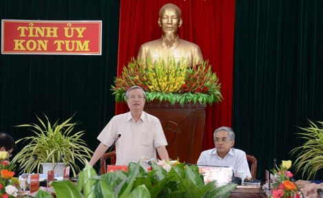 Ủy vien Bộ Chính trị, Thường trực Ban Bí thư Trung ương Đảng Trần Quốc Vượng phát biểu chỉ đạo tại buổi làm việc.