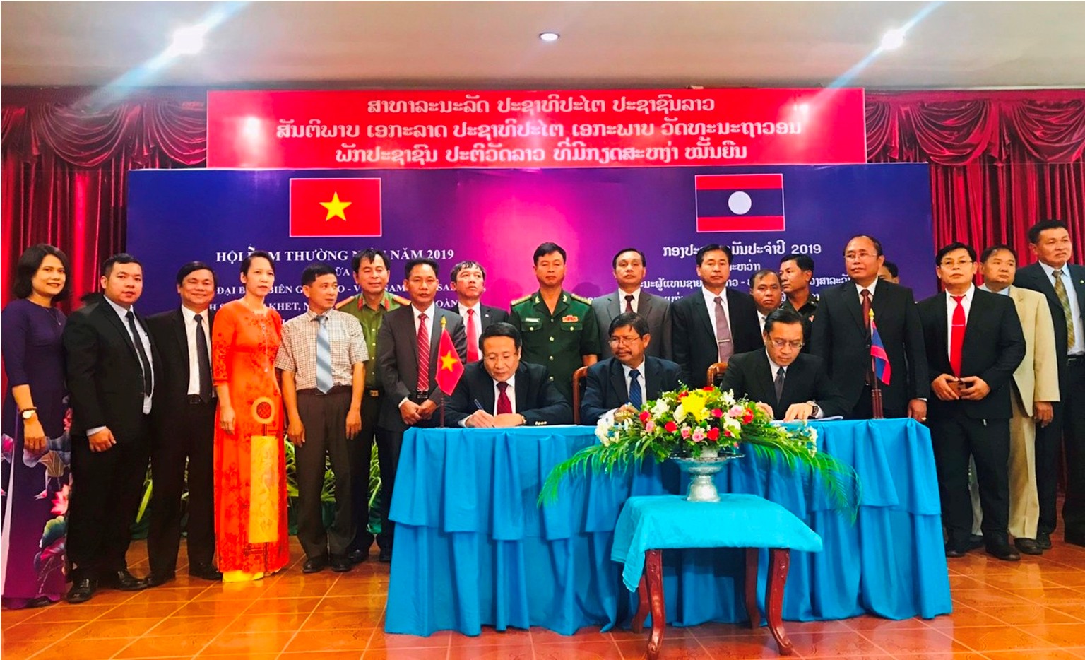 Lãnh đạo ba tỉnh Quảng Trị - Salavan – Savanakhet ký kết các nội dung hợp tác tại buổi hội đàm thường niên 2019