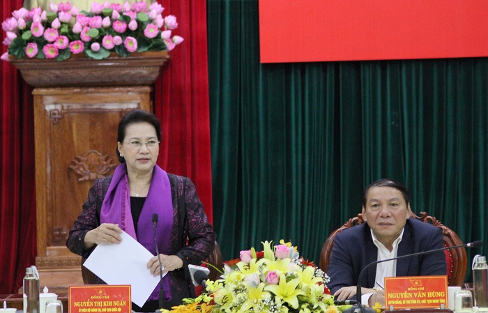 Chủ tịch Quốc hội Nguyễn Thị Kim Ngân phát biểu tại buổi làm việc với Ban Thường vụ Tỉnh ủy Quảng Trị.