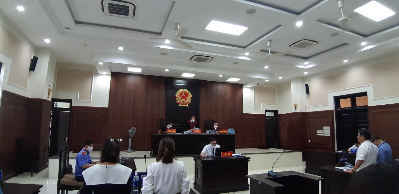 Toàn cảnh phiên tòa phúc thẩm vụ tranh chấp hợp đồng giữa Công ty CP Bách Đạt An và Công ty CP Hoàng Nhất Nam.