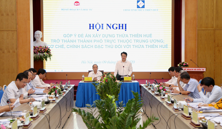 Thứ Trưởng bộ Kế hoạch và Đầu tư Trần Quốc Phương và Chủ tịch UBND tỉnh Thừa Thiên Huế Phan Ngọc Thọ vừa chủ trì hội nghị 