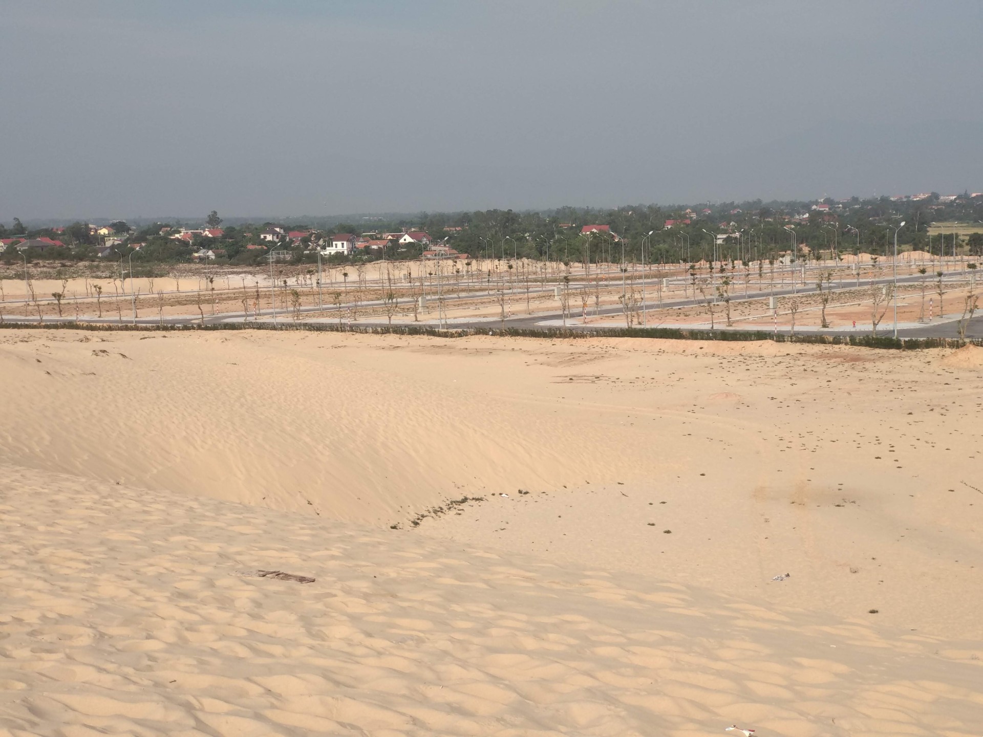 Khu vực đồi cát xã Quang Phú, TP Đồng Hới- Sát vị trí được quy hoạch xây dựng khu nghỉ dưỡng.