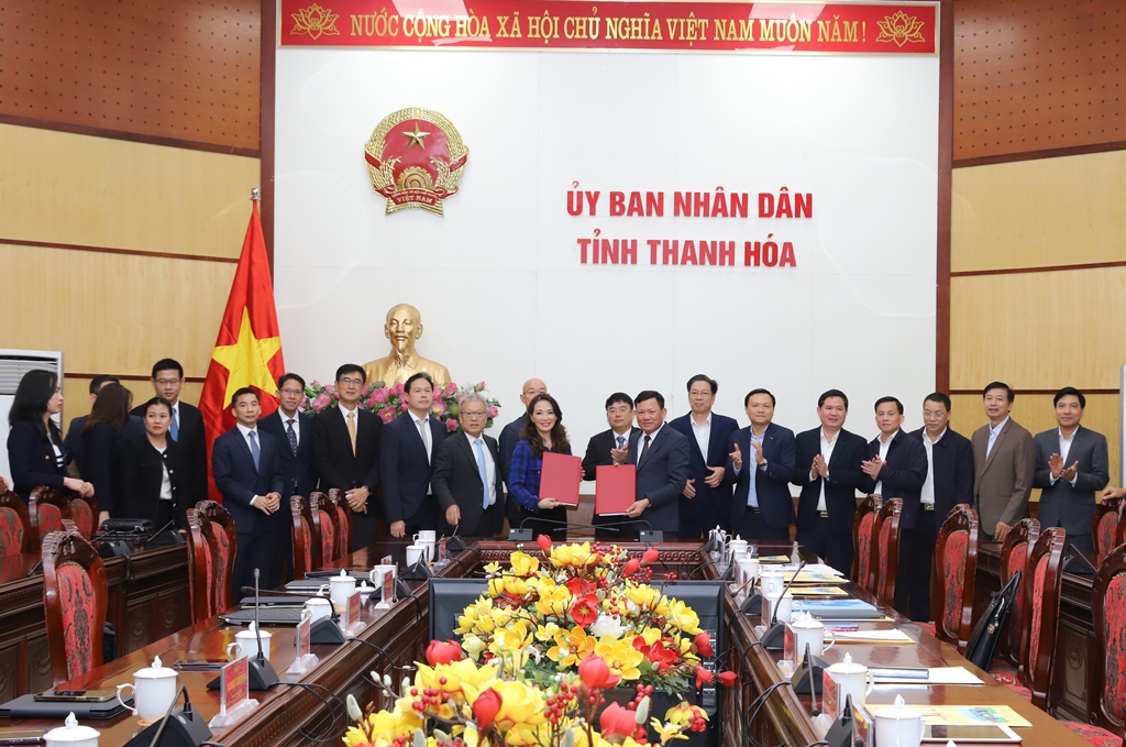 Tập đoàn WHA và Ban Quản lý Khu kinh tế Nghi sơn và các khu công nghiệp đã ký kết Biên bản ghi nhớ về việc nghiên cứu phát triển Dự án