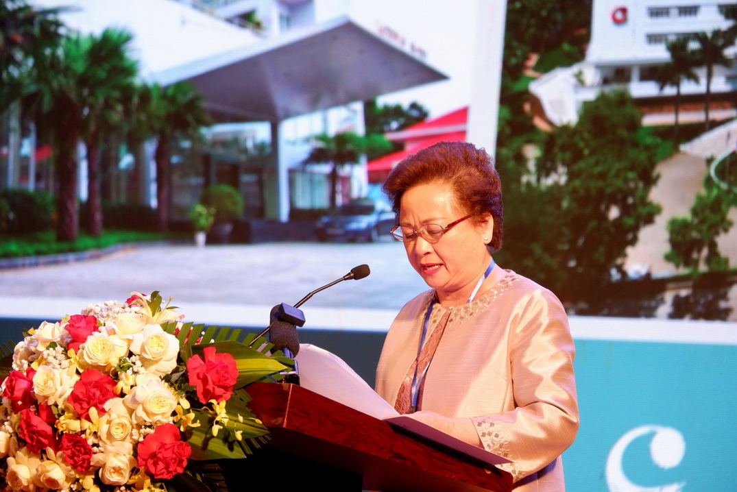 Bà Nguyễn Thị Nga, Chủ tịch HĐQT Tập đoàn BRG phát biểu tại Hội nghị