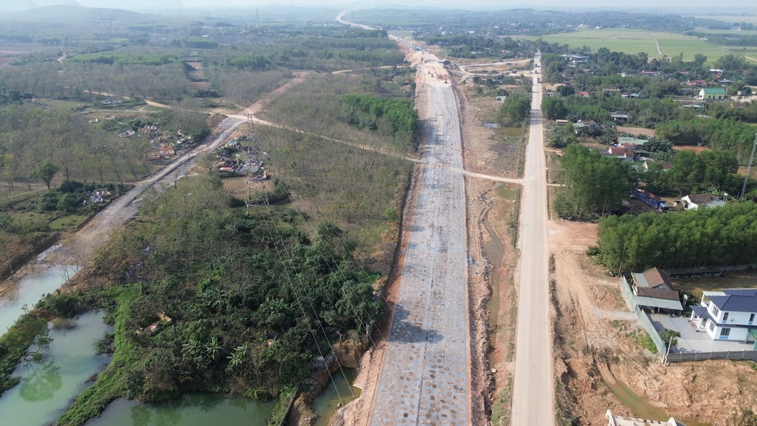 Dự án cao tốc Bắc - Nam qua Quảng Bình đã được  tháo ''điểm nghẽn'' cuối cùng tại huyện Lệ Thuỷ