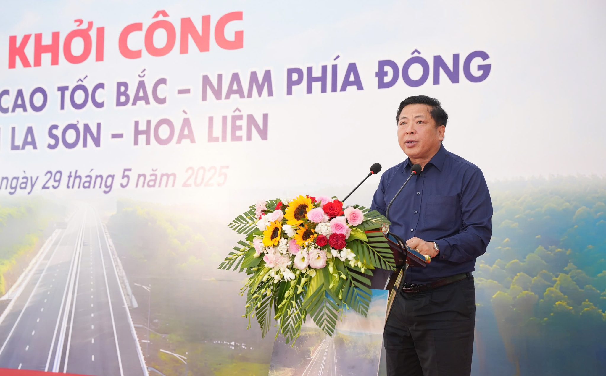 Bộ trưởng Bộ Xây dựng Trần Hồng Minh phát biểu tại lễ khởi công Dự án