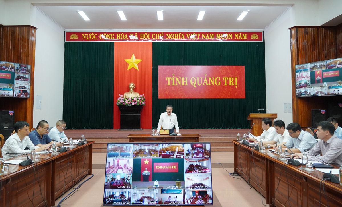 Phó chủ tịch UBND tỉnh Quảng Trị Phan Phong Phú chủ trì cuộc họp