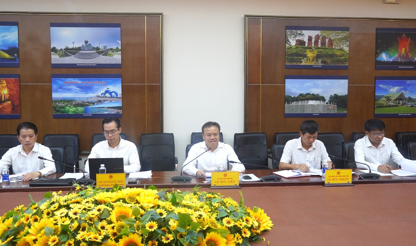 Phó chủ tịch UBND tỉnh Quảng Trị Lê Đức Tiến thông tin về các lợi thế của tỉnh Quảng Trị với nhà đầu tư