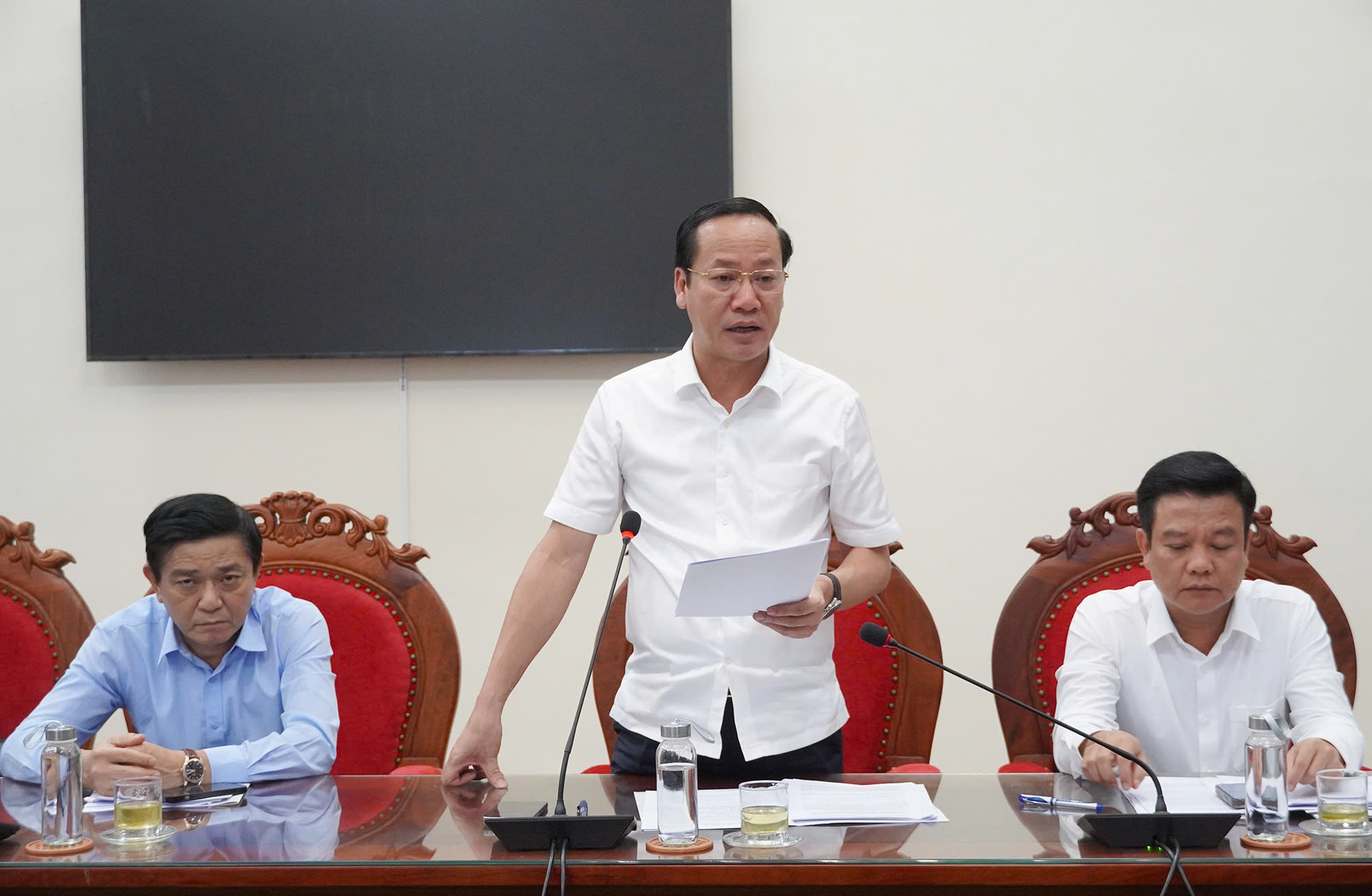 Ông Nguyễn Xuân Đạt, Giám đốc Sở tài chính Quảng Trị phát biểu tại buổi làm việc