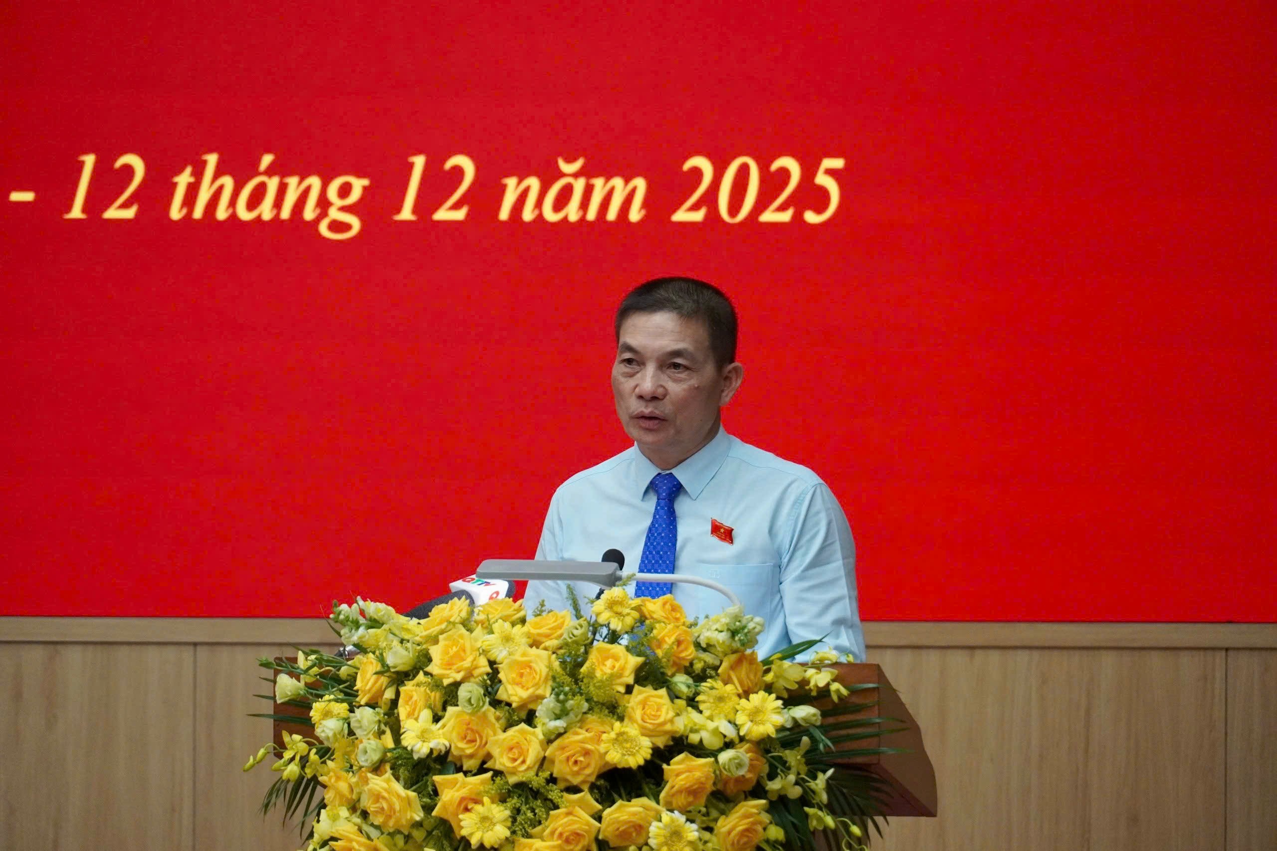 Đại biểu Nguyễn Viết Hải phát biểu ý kiến tại kỳ họp HĐND tỉnh Quảng Trị